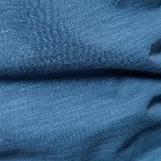 Camiseta de algodón con cuello en V Shinari